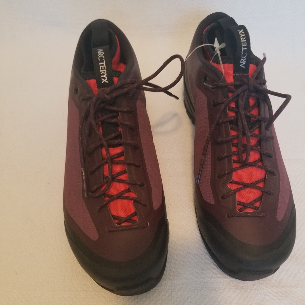 Arcteryx Women's Acrux FL Approach Shoe